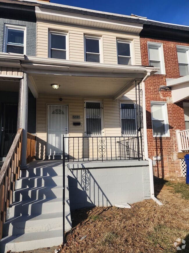 Building Photo - Spacious 3 Bedroom Home  In West Baltimore