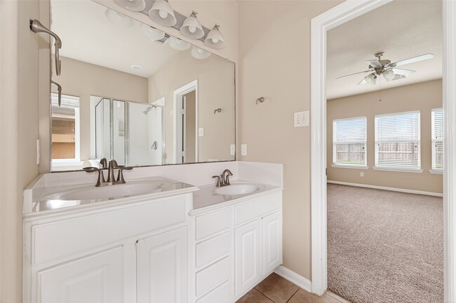 Building Photo - 21514 Venture Park Dr