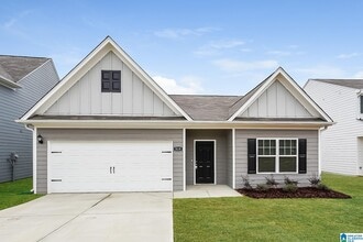 Building Photo - 519 Clover Cir