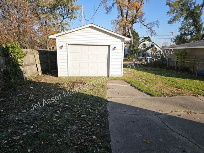 Building Photo - Beautifully updated 2 bedroom home for rent!