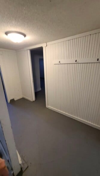 Building Photo - 1229 7th Ave SE