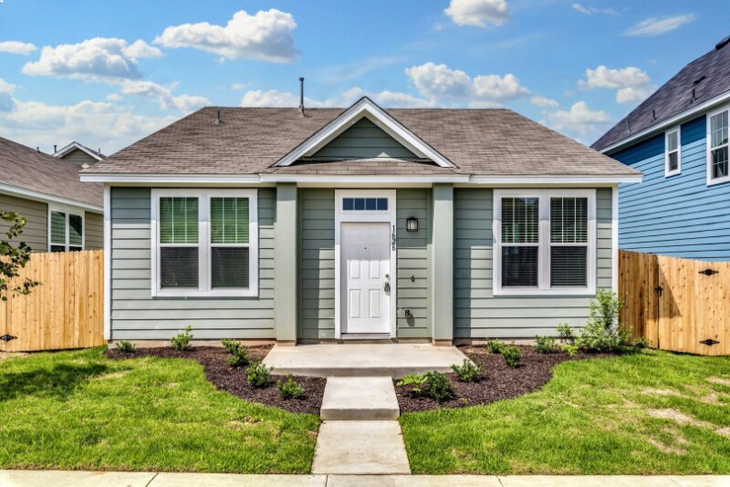 Primary Photo - 1628 Arbor Knot Dr