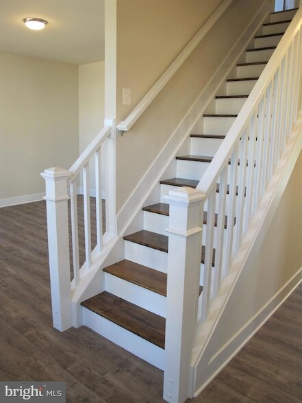 Building Photo - 43 Lee St