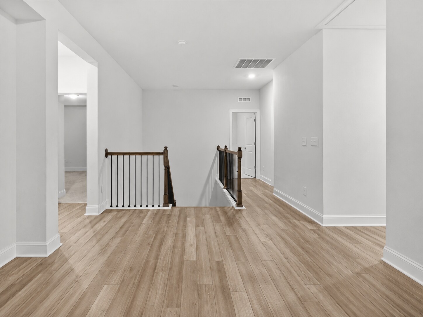 Building Photo - 736 Precipice Way