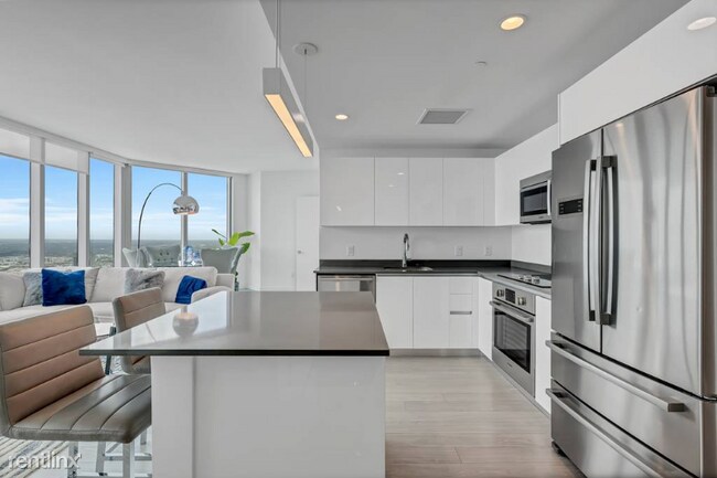 Building Photo - 2 br, 2 bath Condo - 1331 Brickell Bay Dr ...