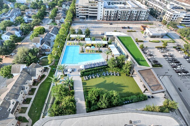 Building Photo - 1711 Allen Pkwy