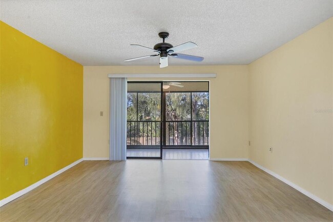 Building Photo - 4414 Spicewood Dr