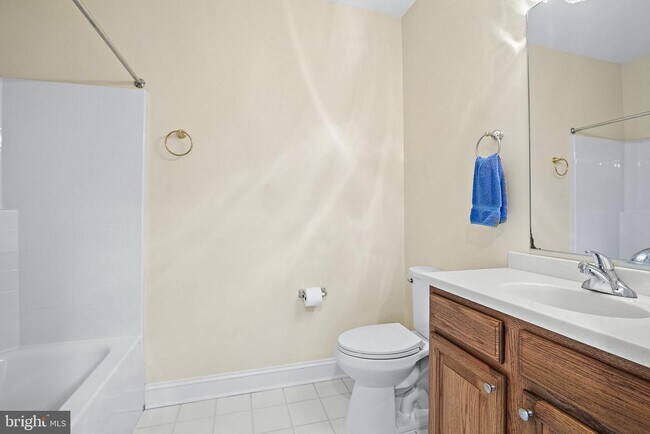 Building Photo - 4700 Water Park Dr