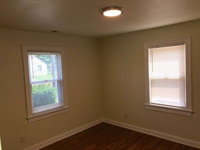 Building Photo - 3307 Chalfin Ave