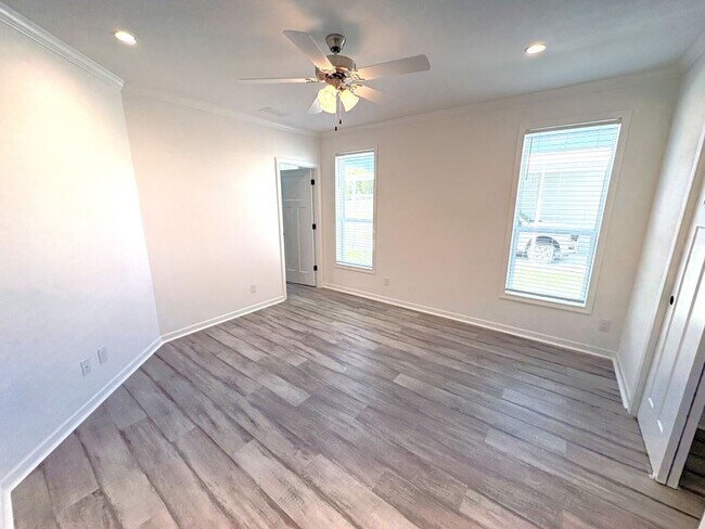 Building Photo - 1057 Vervain Dr