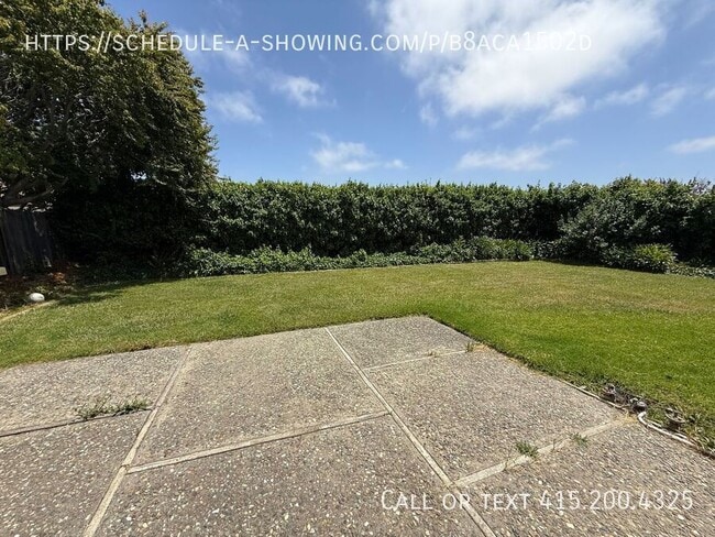 Building Photo - 938 Estrada Ct