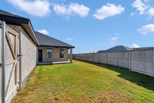 Building Photo - 3741 Alnwick Dr