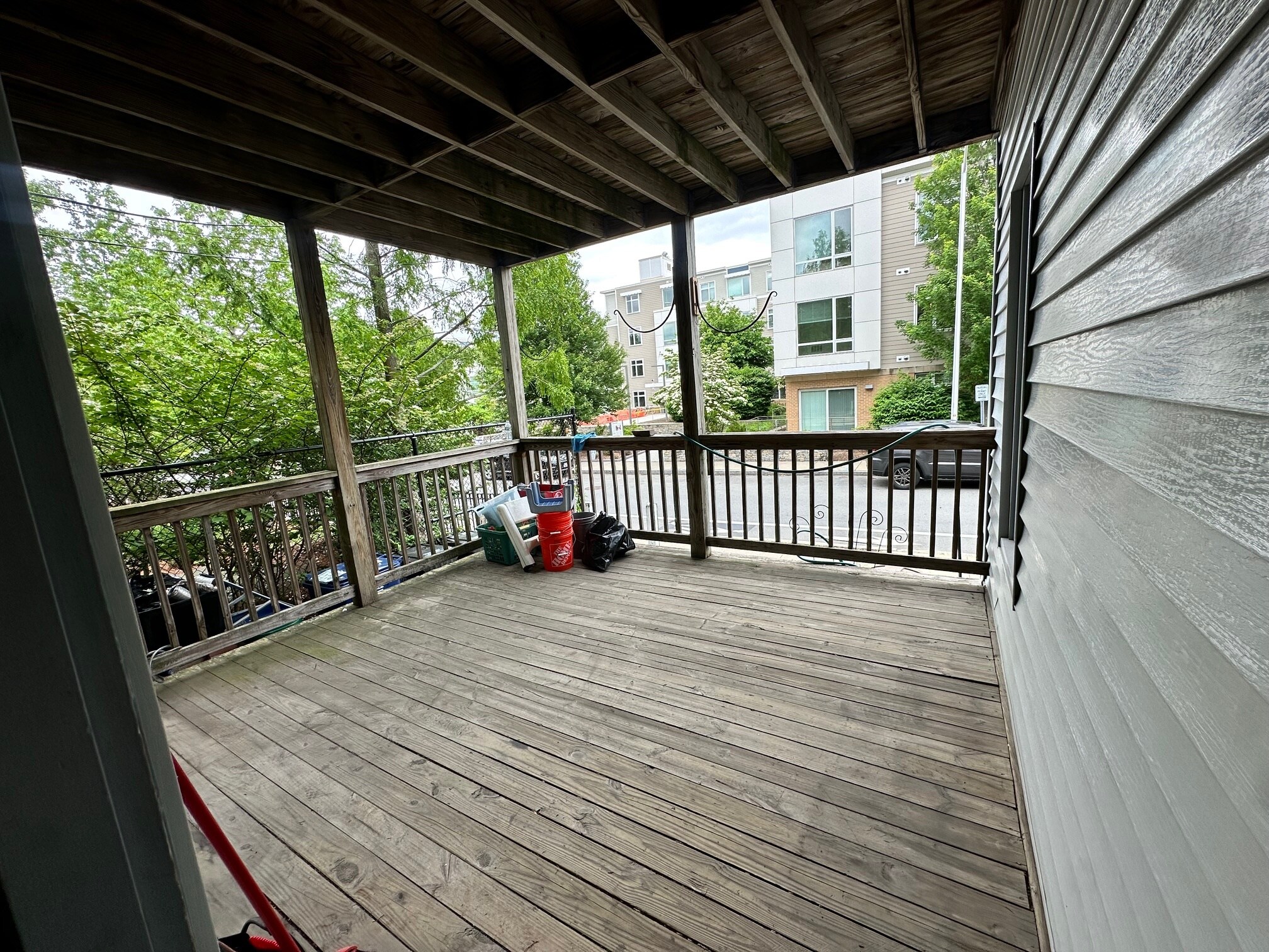 Building Photo - 602 Putnam Ave