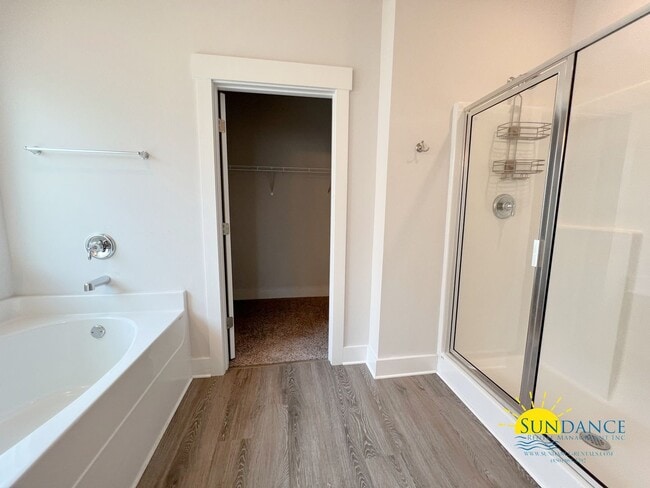 Building Photo - 4-Bedroom SOLAR ENERGY Home in Shoal River Landing!