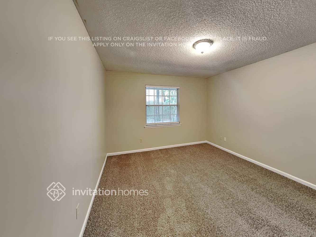 Building Photo - 11826 Clearwater Oaks Dr W