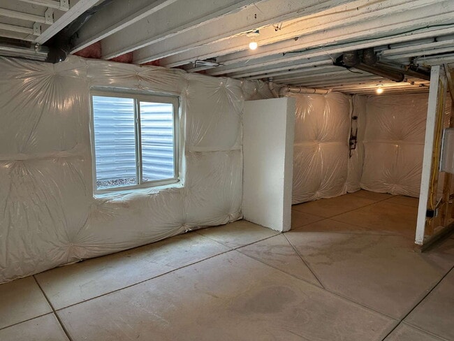 Building Photo - **AVAILABLE NOW!! Age 55+ Gated Community ...