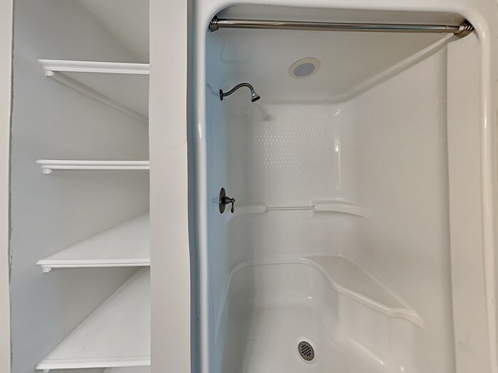 Building Photo - 100 Raymond St