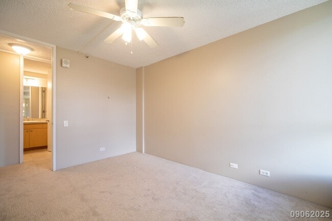 Building Photo - 2BR | 2BA | $4,000 | Move-In Ready! Windwa...