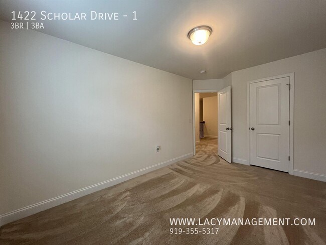 Building Photo - 1422 Scholar Dr