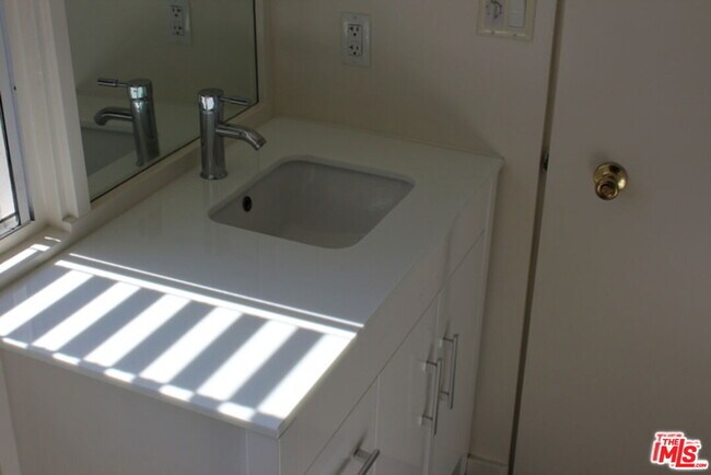 Building Photo - 11044 Ophir Dr