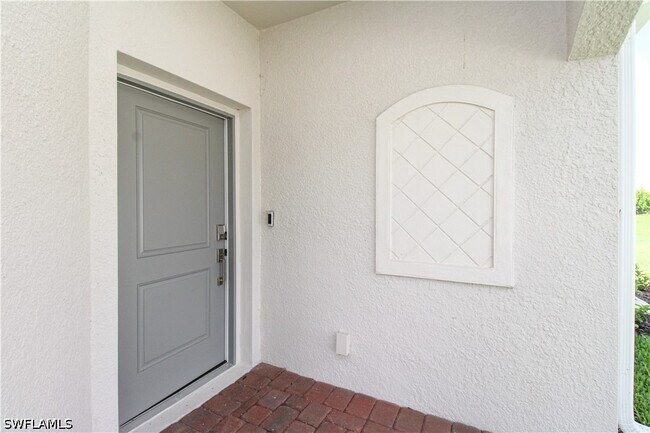 Building Photo - 2156 Dragonfruit Wy