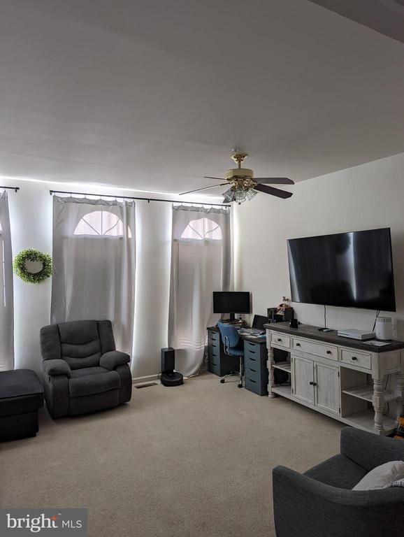 Building Photo - 2701 Summers Ridge Dr