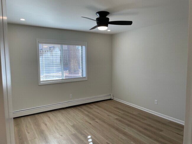 Building Photo - 255 Elmwood Ave