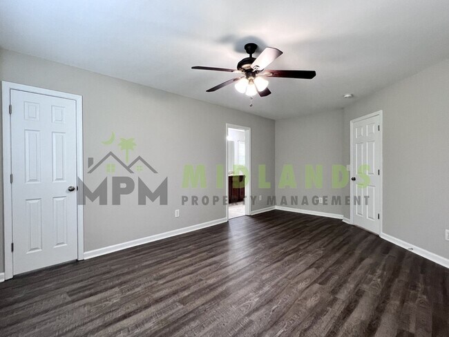 Building Photo - 112 Saluda Springs Ct