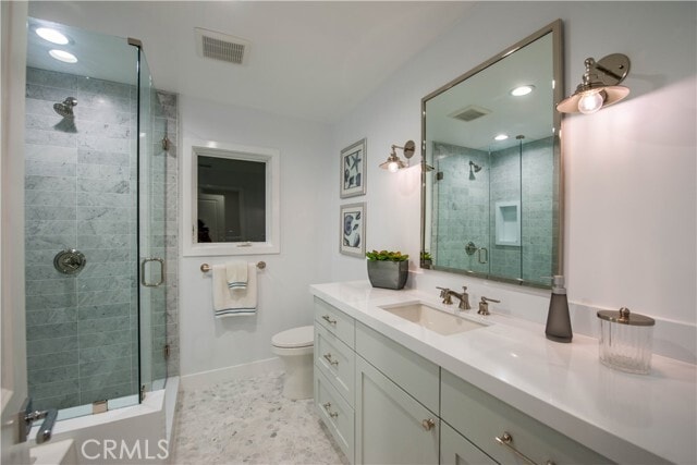 Building Photo - 16449 Tudor Dr