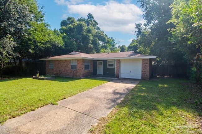 Building Photo - 316 E Garfield Dr