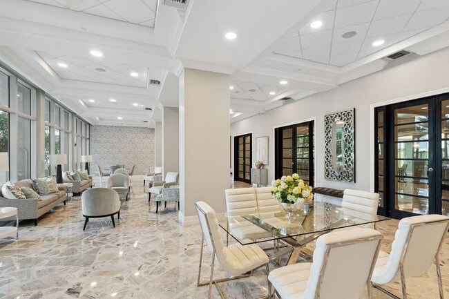 Building Photo - 2501 S Ocean Dr