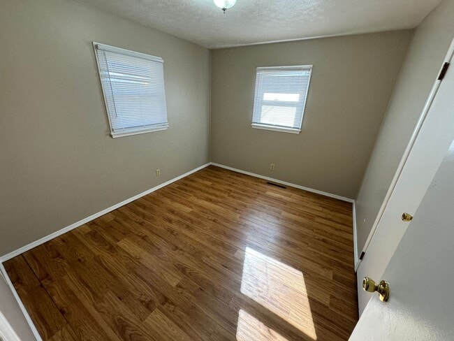 Building Photo - All Brick Home available NOW!