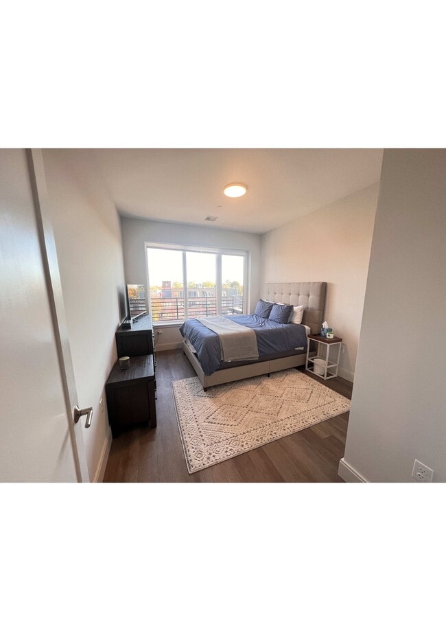 Building Photo - 931 Dorchester Ave