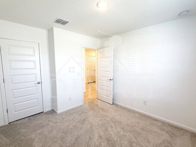 Building Photo - 32300 N Hermon Rd