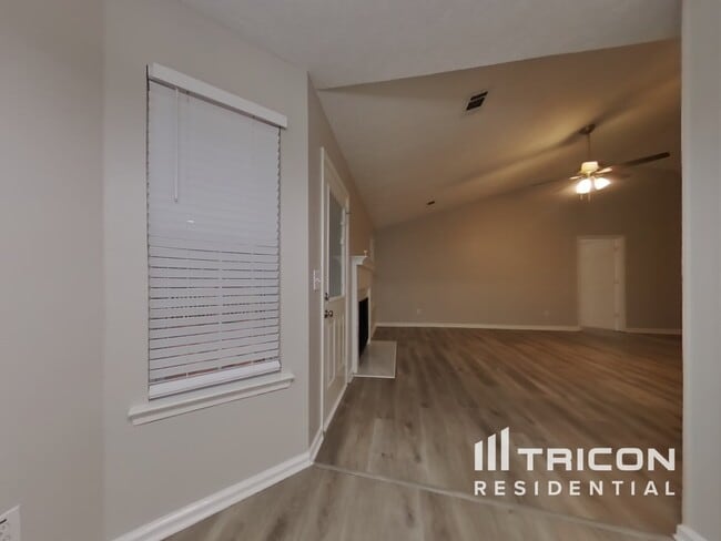 Building Photo - 203 Coldsprings Ct