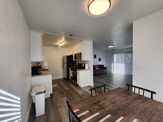 Interior Photo - Blue Ridge Heights