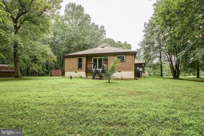 Building Photo - 8297 Squires Ln