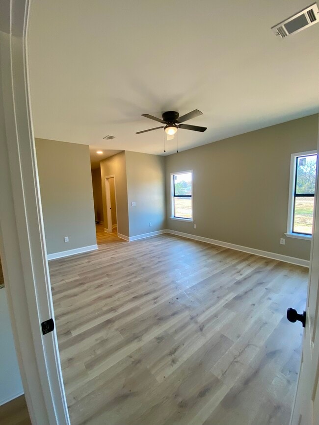 Building Photo - 230 Sylvan Rd