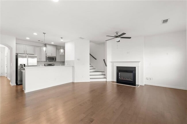 Building Photo - 2212 Triple Crown Ln