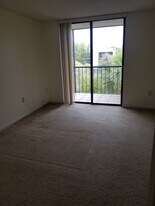 Building Photo - 8025 SW 107th Ave