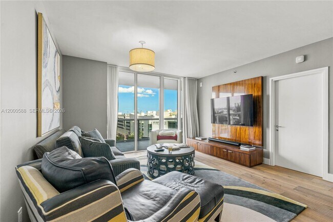 Building Photo - 450 Alton Rd