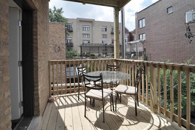 Building Photo - UK Village Brand New Large 1 Bedroom w/Central Heat & A/C, In-Unit Laundry. Free Internet