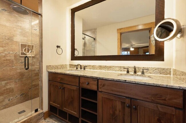 Building Photo - 915 Westgate Resorts Rd