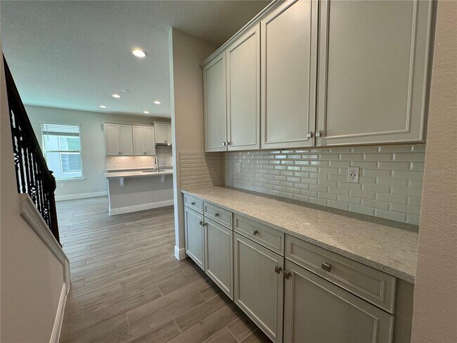 Building Photo - 16119 Skysail St