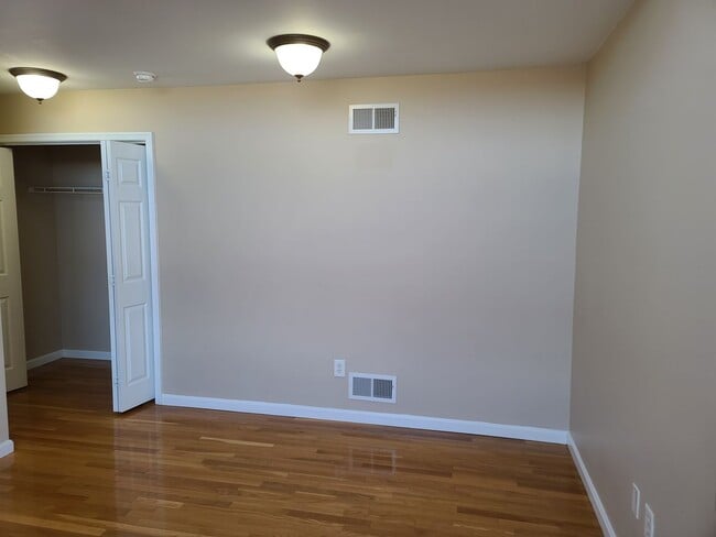 Building Photo - 3 Bedroom Townhome for Rent in Waynesboro