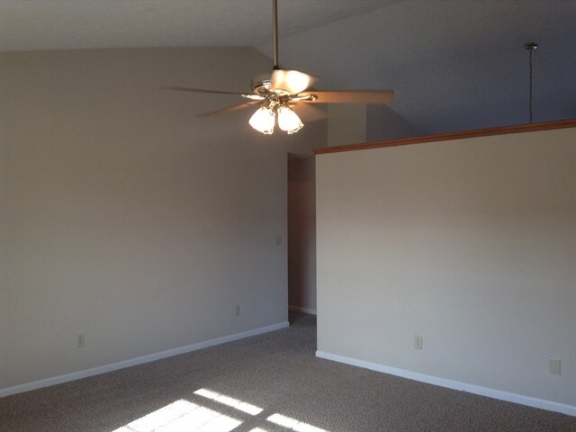 Building Photo - 489 E Quail Ridge Dr