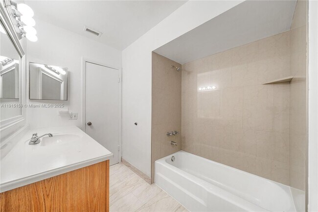 Building Photo - 2301 NE 170th St