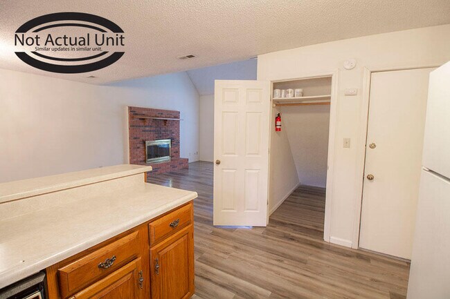 Building Photo - 3610 Hermitage Rd