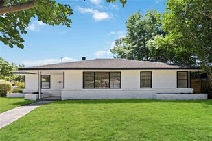 Building Photo - 3403 Linkwood Dr