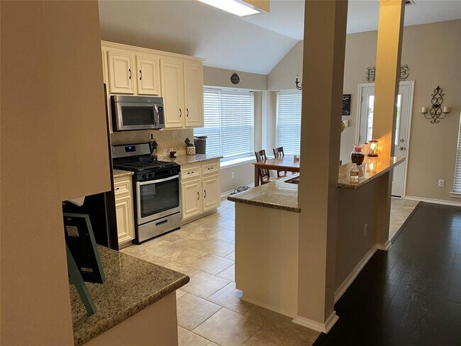 Building Photo - 3603 Paigewood Dr